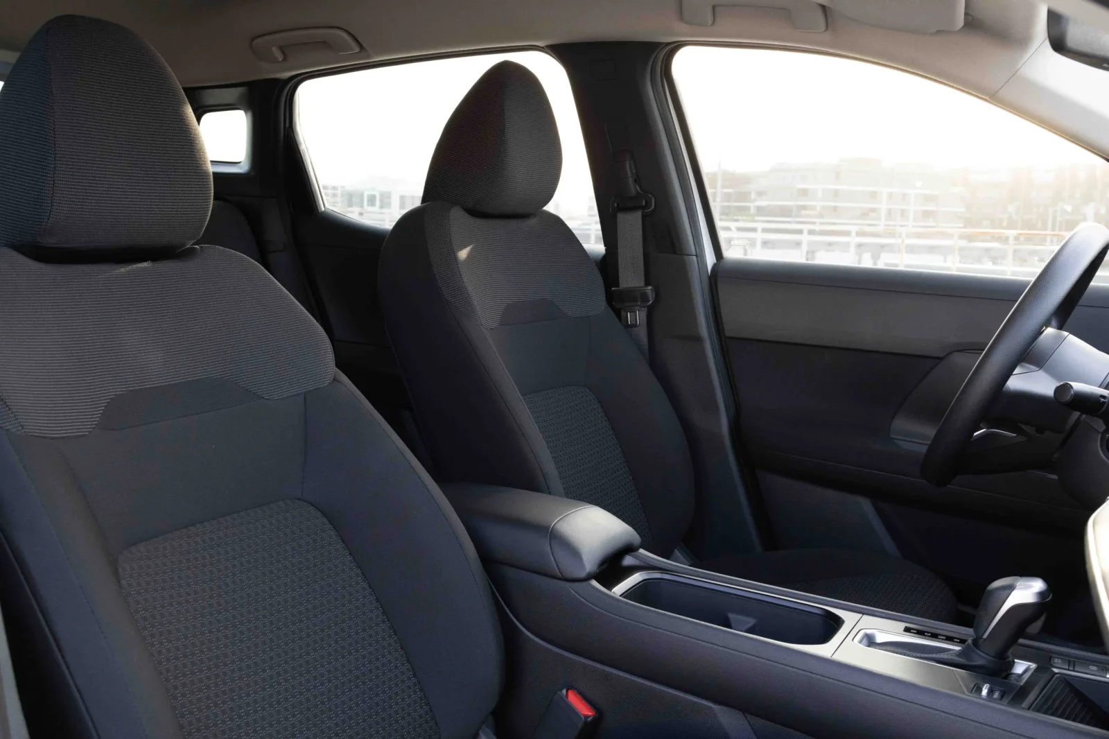 Affitto Nissan Kicks  Bianco 2025 in Dubai - 5 