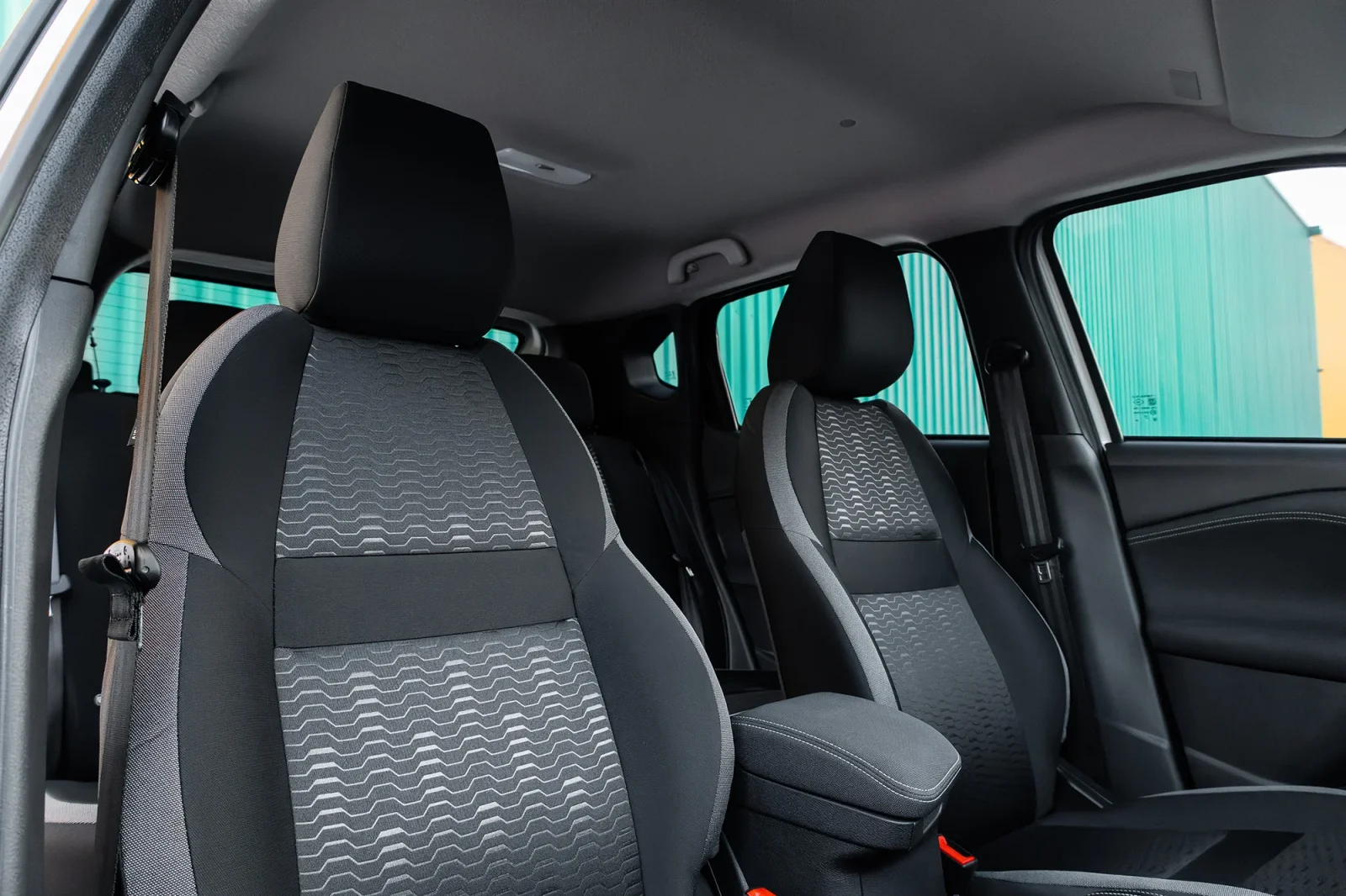 Affitto Nissan Magnite  Bianco 2025 in Dubai - 4 