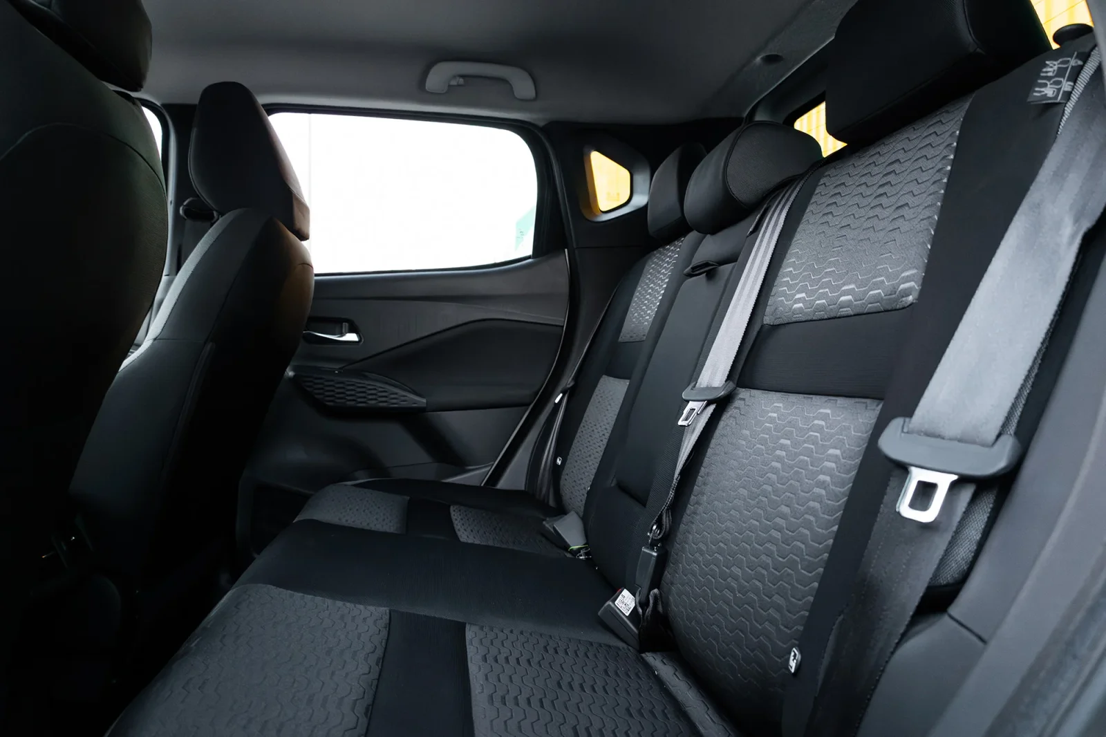 Affitto Nissan Magnite  Bianco 2025 in Dubai - 6 