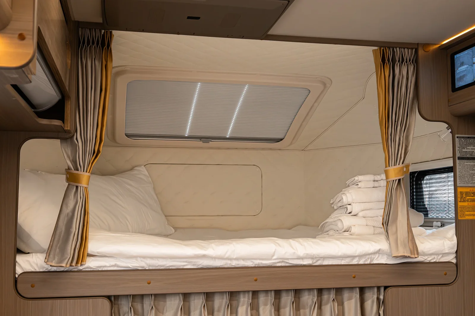 Alquiler Changan Hunter RV Gris 2025 en Dubái - 10 