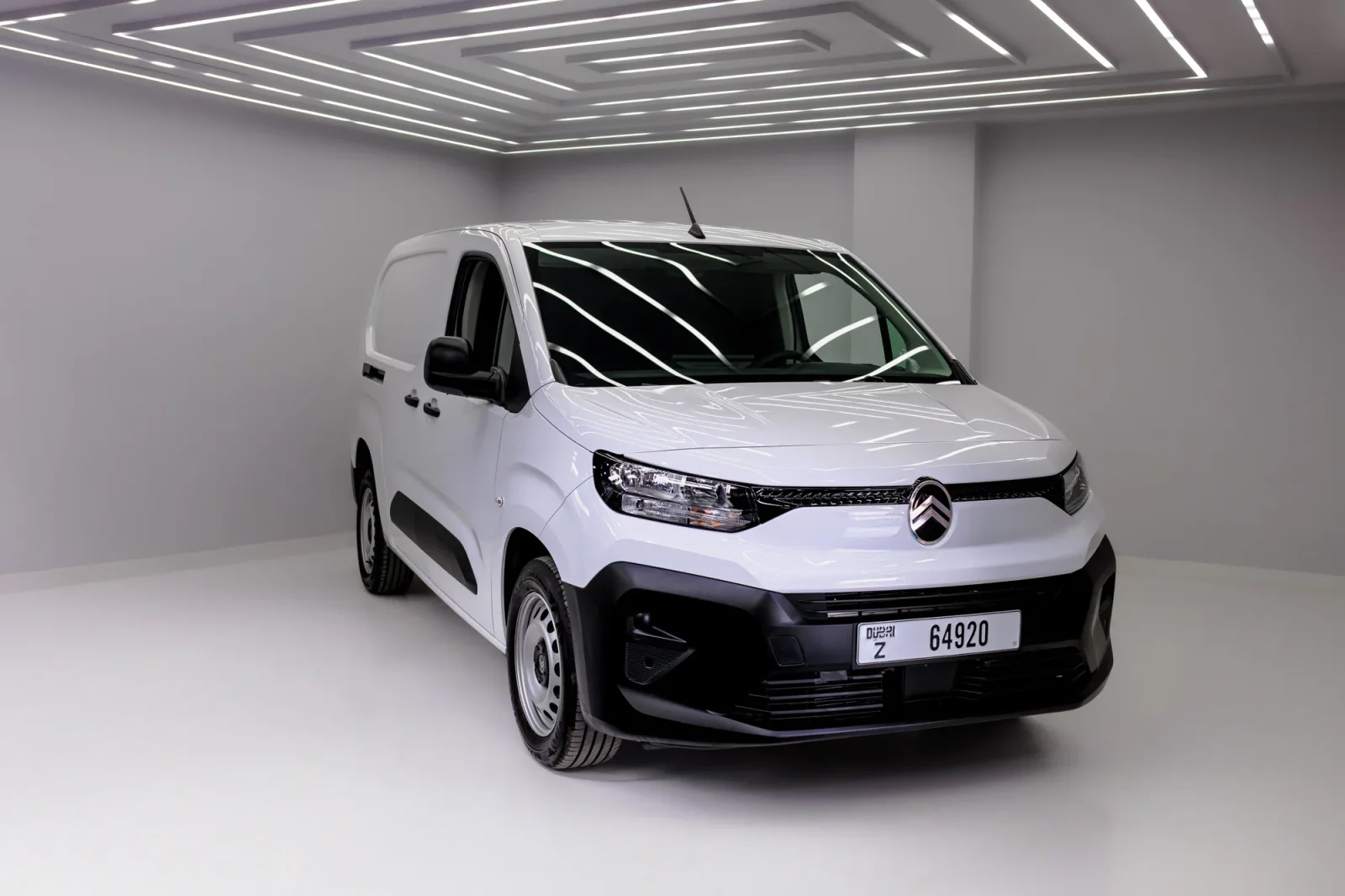 Rent Citroen Berlingo Long Manual White 2026 in Dubai - 8 