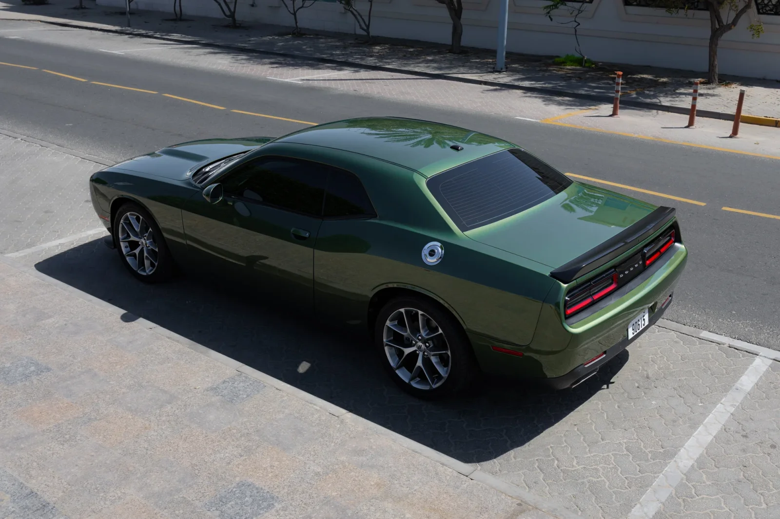 Kiralık Dodge Challenger GT Yeşil 2023 içinde Dubai - 15 