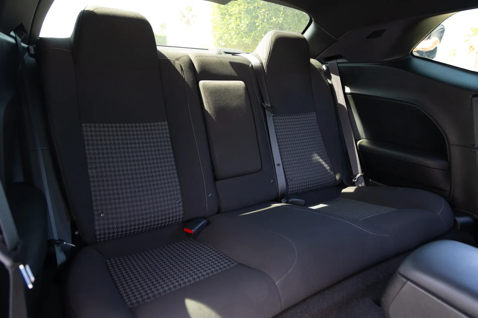 Kiralık Dodge Challenger GT Yeşil 2023 içinde Dubai - 7 