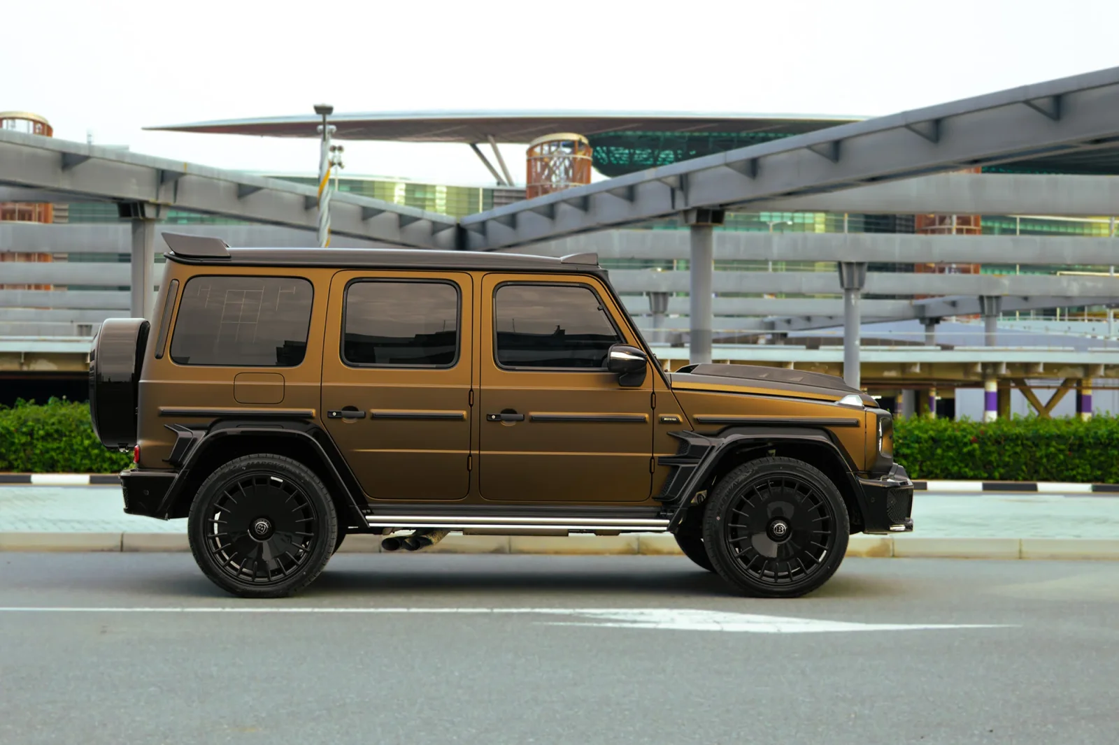 Affitto Mercedes-Benz G-Class Brabus 800 Carbon Kit  Giallo 2022 in Dubai - 9 
