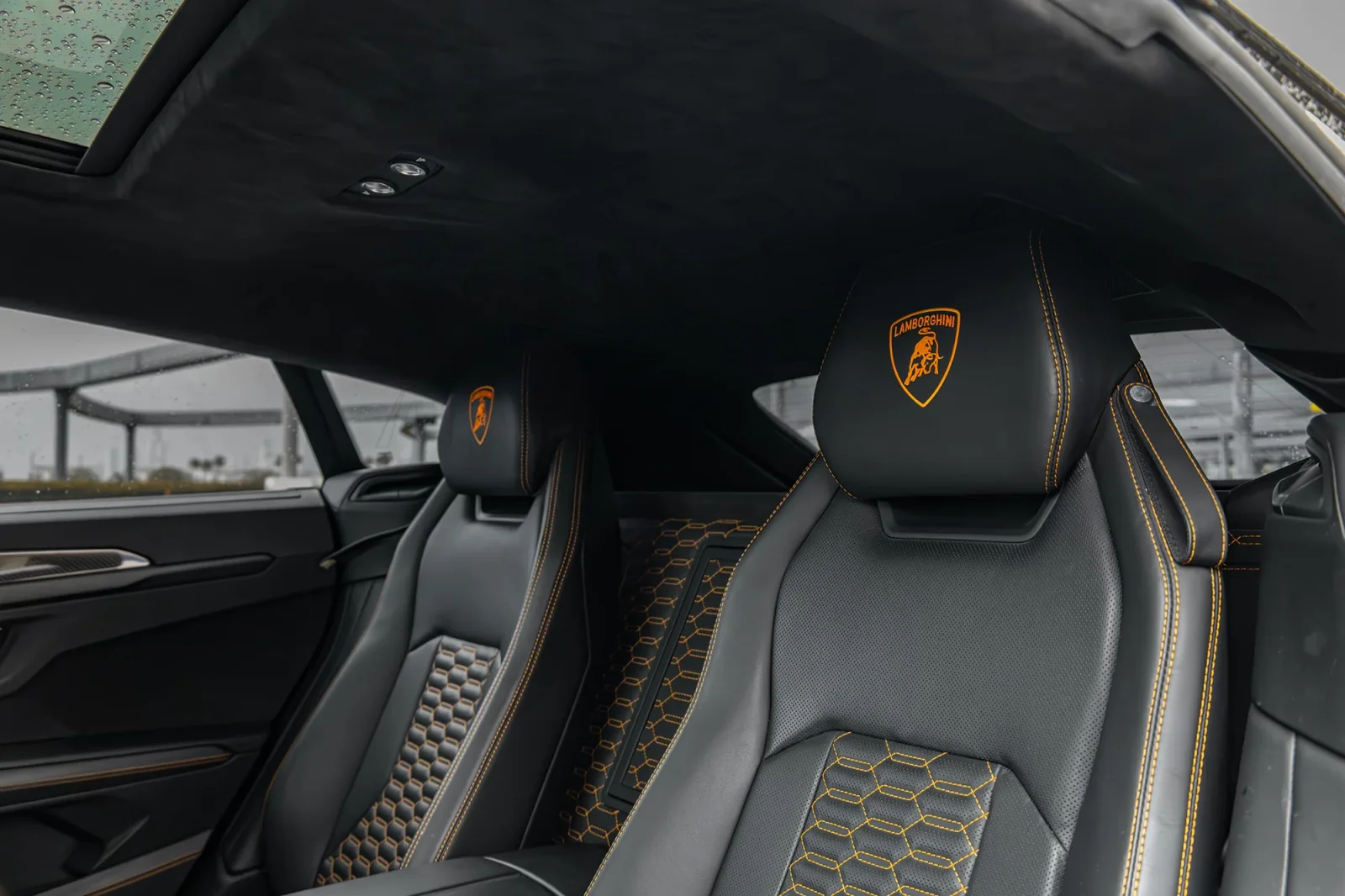 Rent Lamborghini Urus  Black 2021 in Dubai - 12 