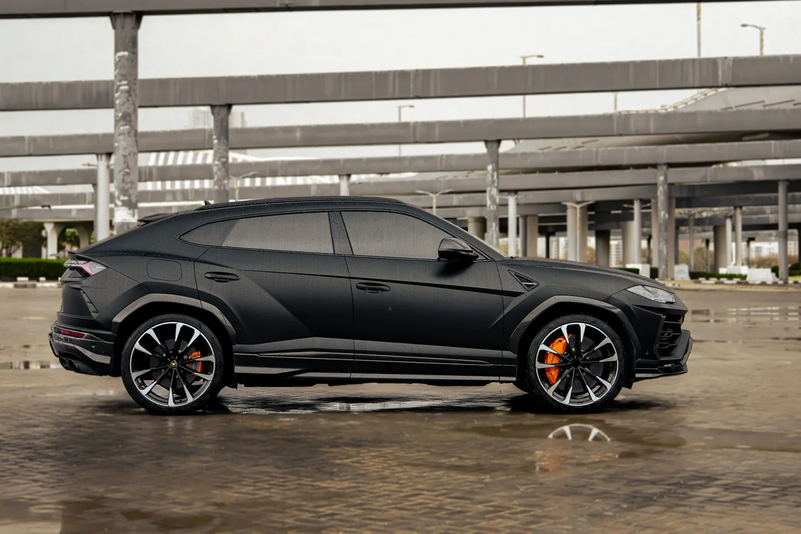 Rent Lamborghini Urus  Black 2021 in Dubai - 8 