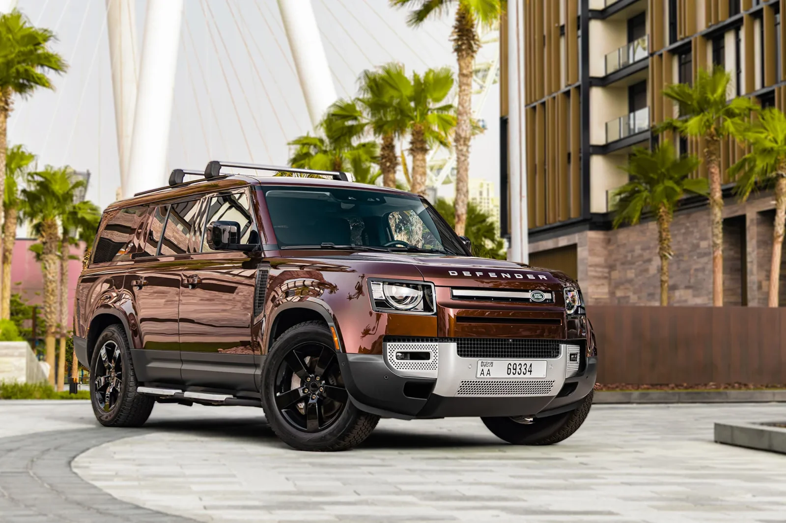 Affitto Land Rover Defender 130 First Edition  Rosso 2023 in Dubai - 10 