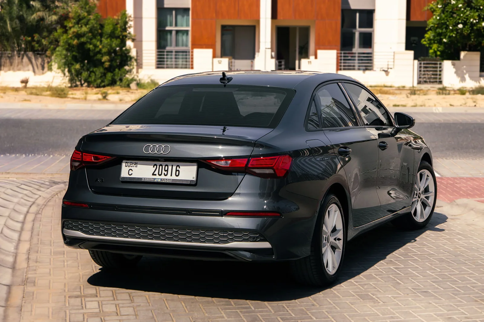Alquiler Audi A3  Gris 2026 en Dubái - 11 
