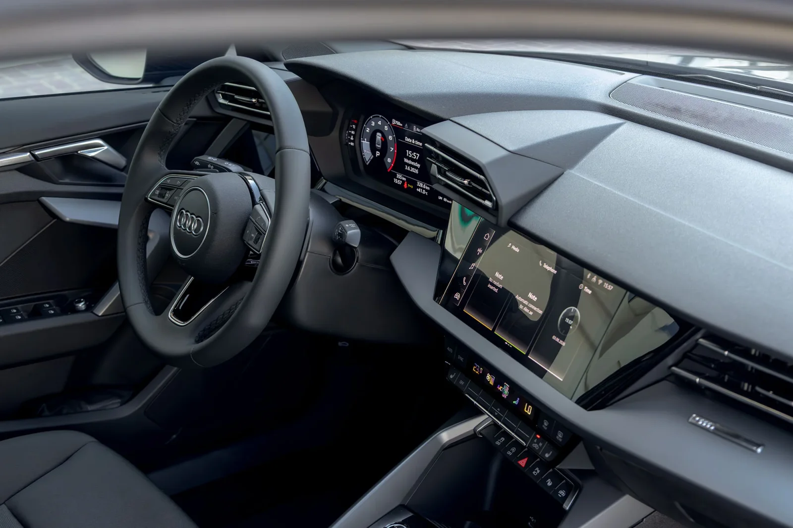 Alquiler Audi A3  Gris 2026 en Dubái - 4 