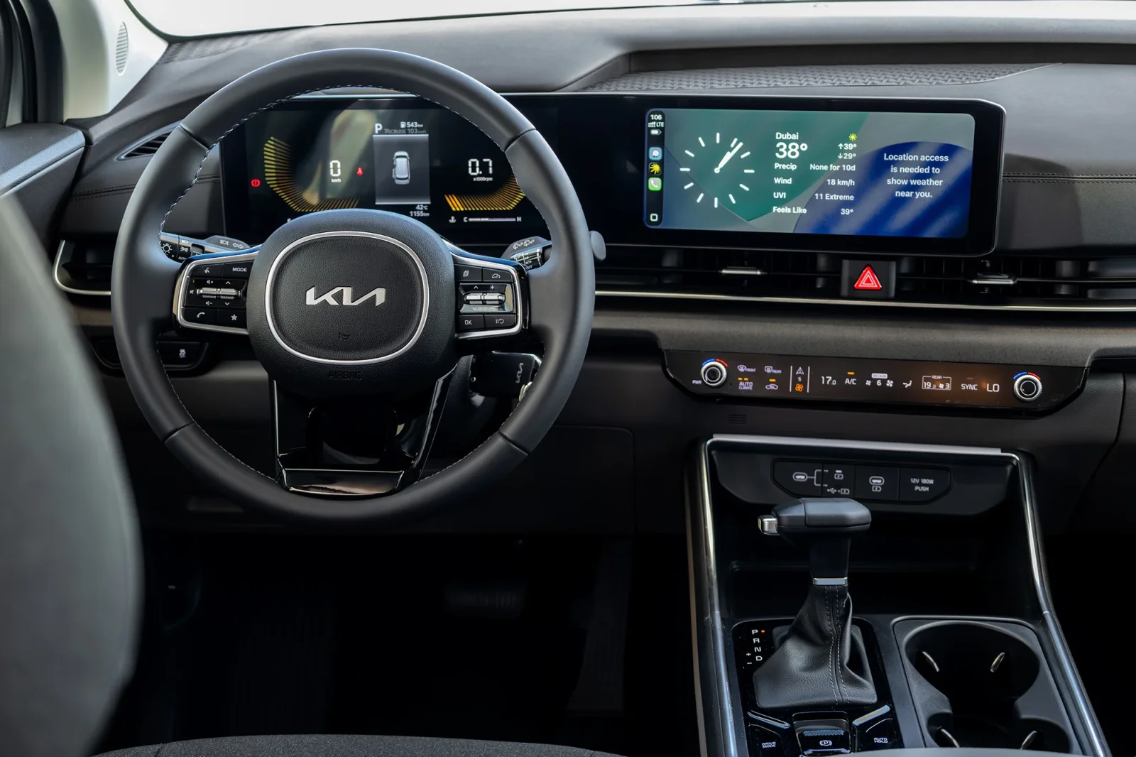 Alquiler Kia Carnival  Plata 2026 en Dubái - 4 