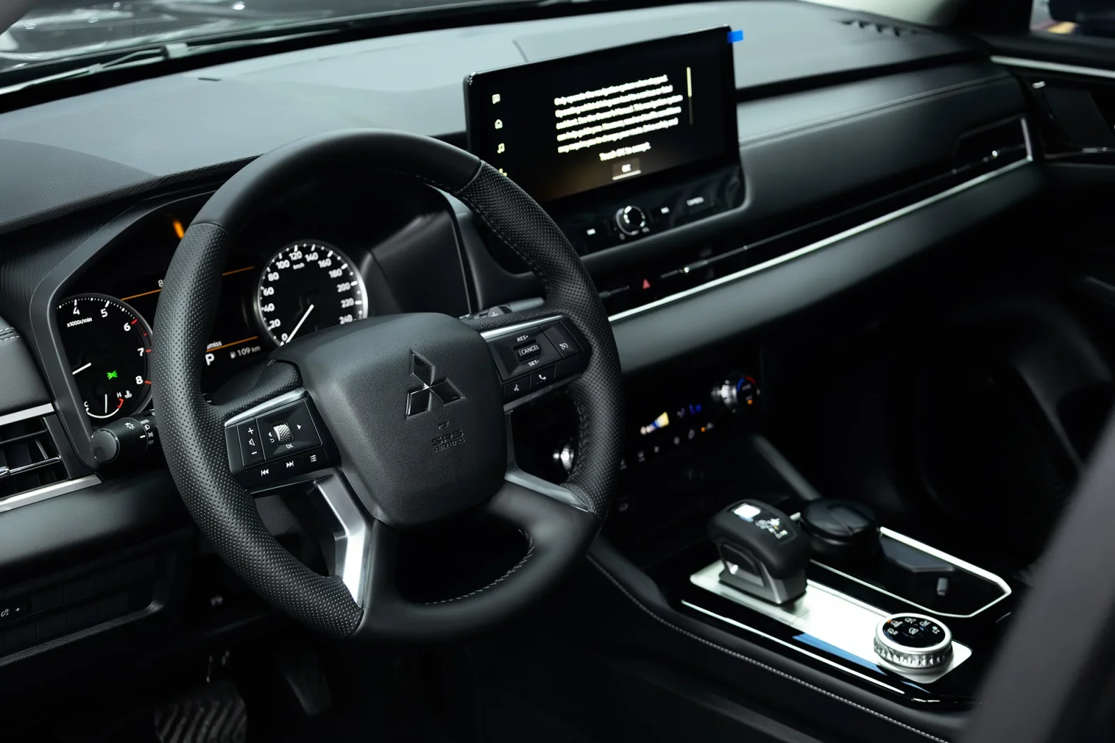 Rent Mitsubishi Outlander  Black 2026 in Dubai - 2 