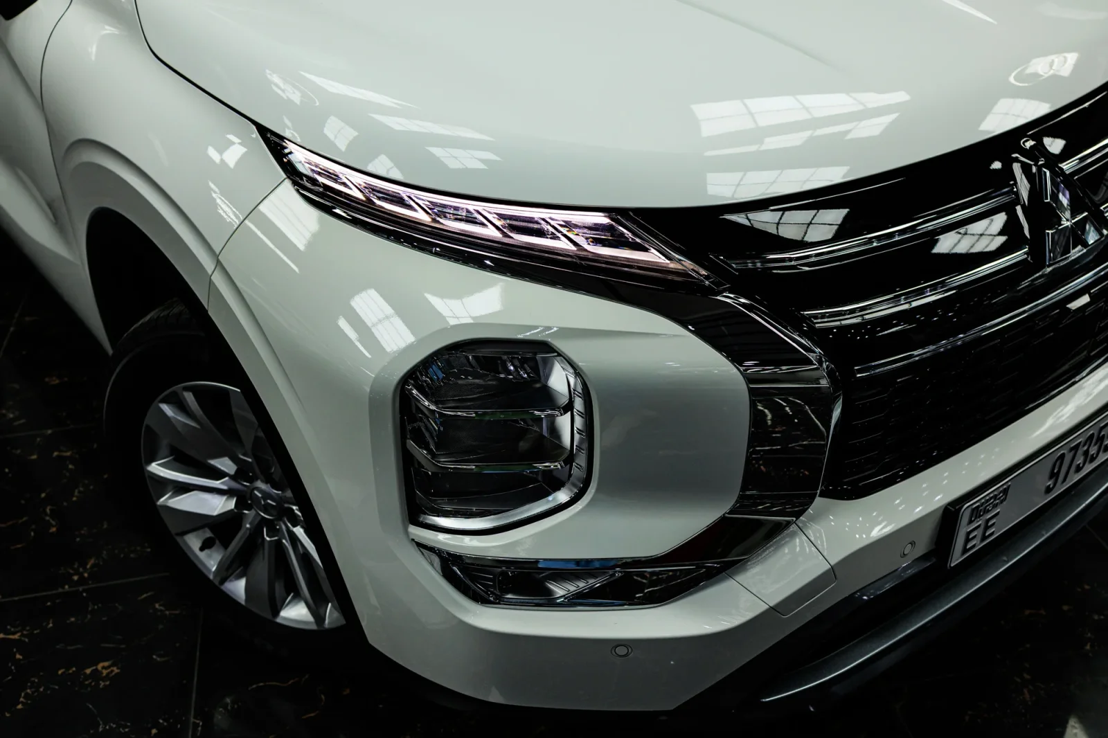 Rent Mitsubishi Outlander  White 2026 in Dubai - 6 