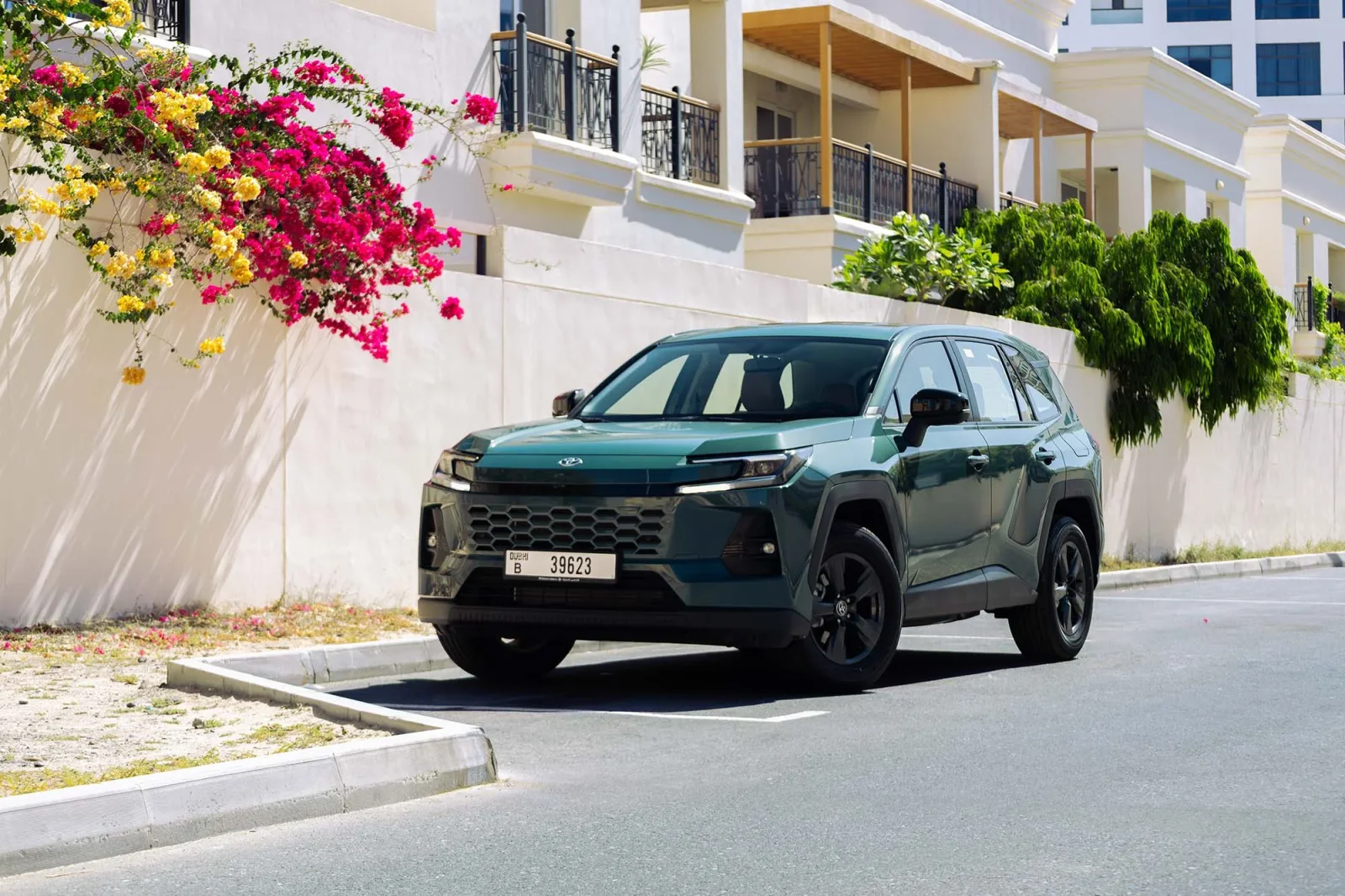 Loyer Toyota RAV4  Vert 2026 en Dubai - 3 