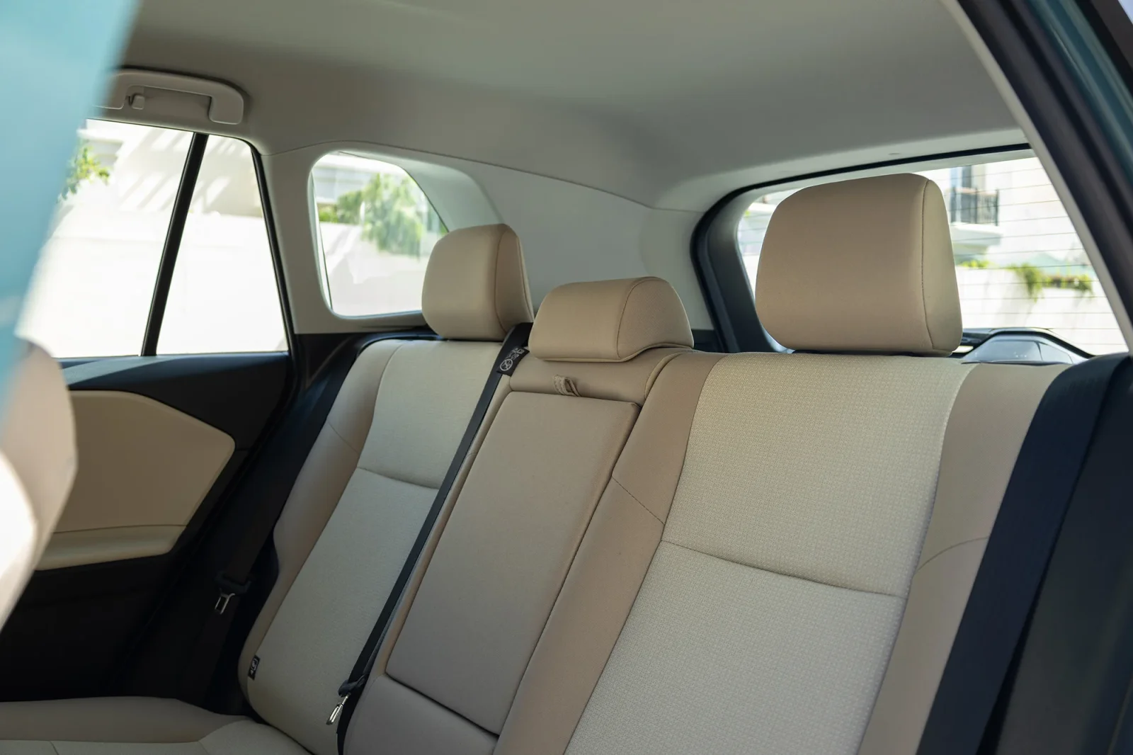Loyer Toyota RAV4  Vert 2026 en Dubai - 7 