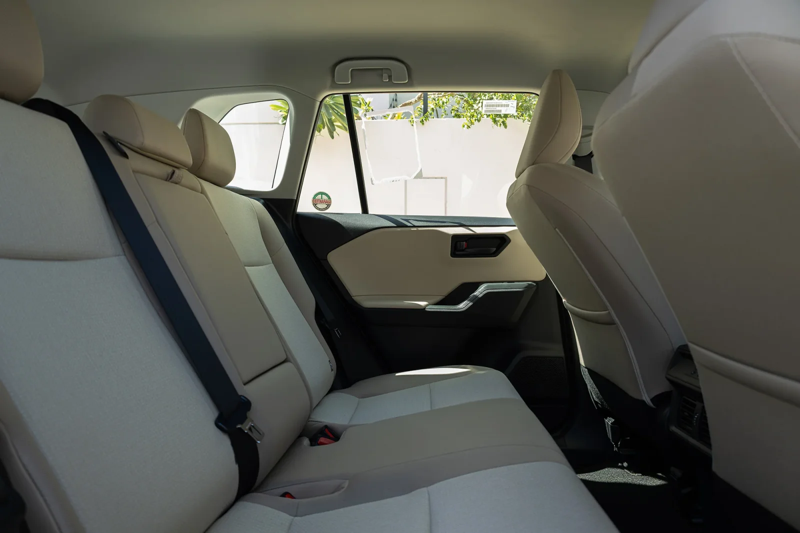 Loyer Toyota RAV4  Vert 2026 en Dubai - 13 