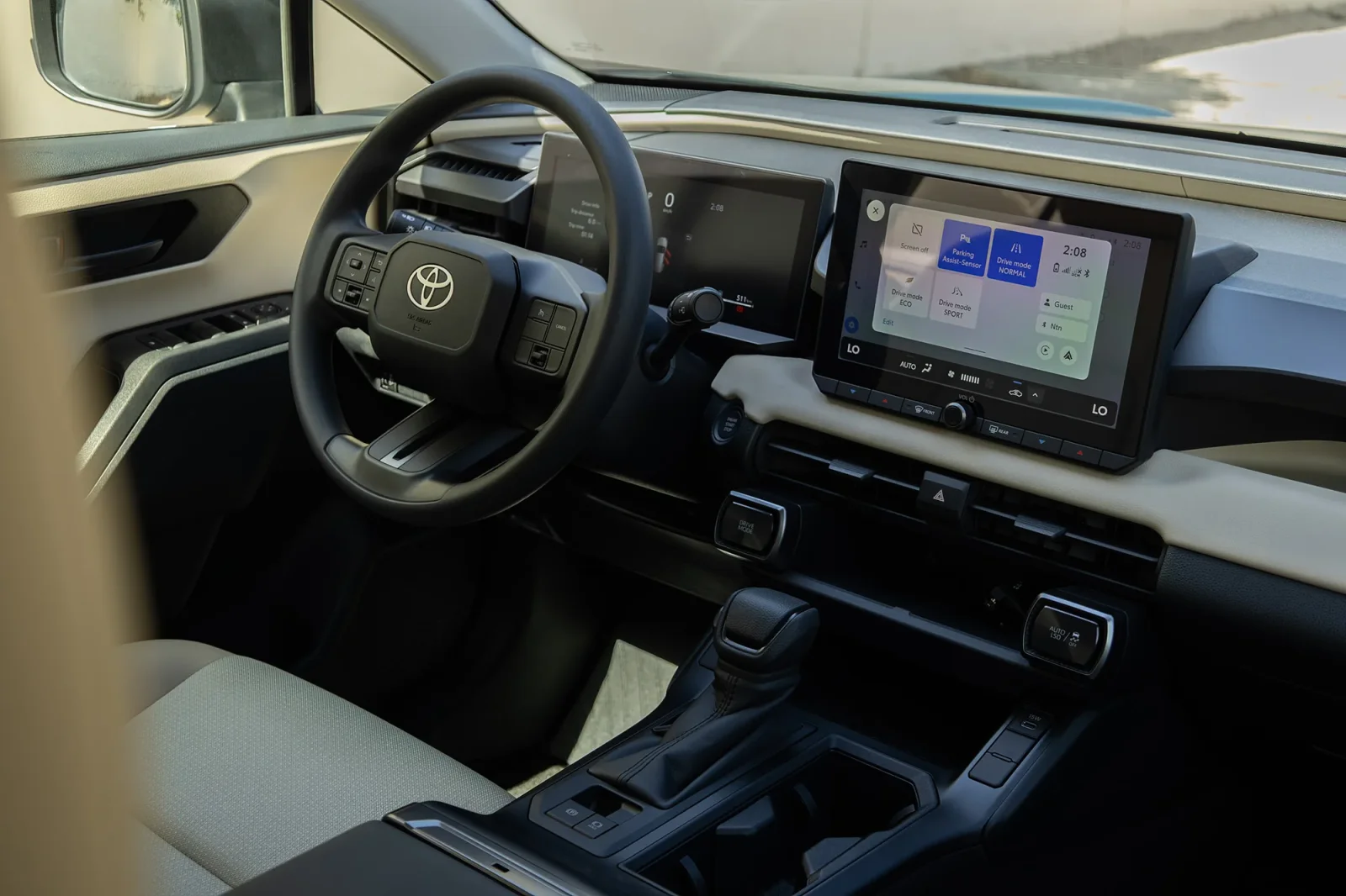 Loyer Toyota RAV4  Vert 2026 en Dubai - 4 