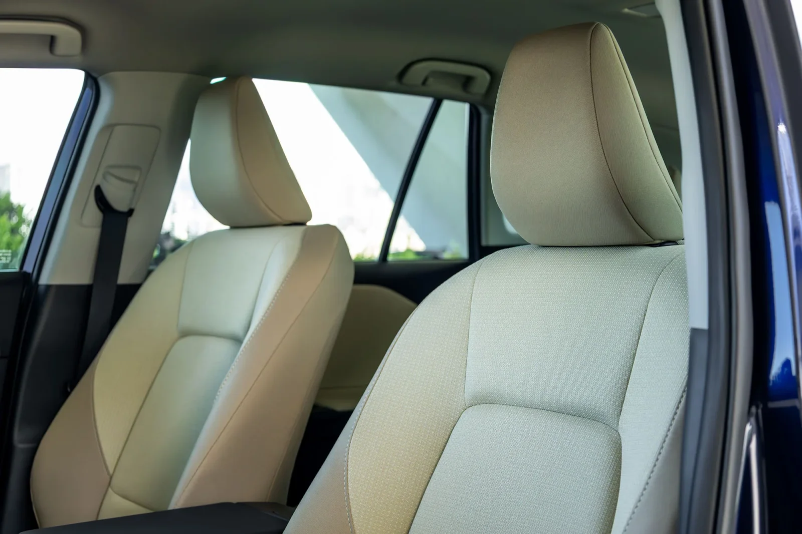 Loyer Toyota RAV4  Bleu 2026 en Dubai - 5 