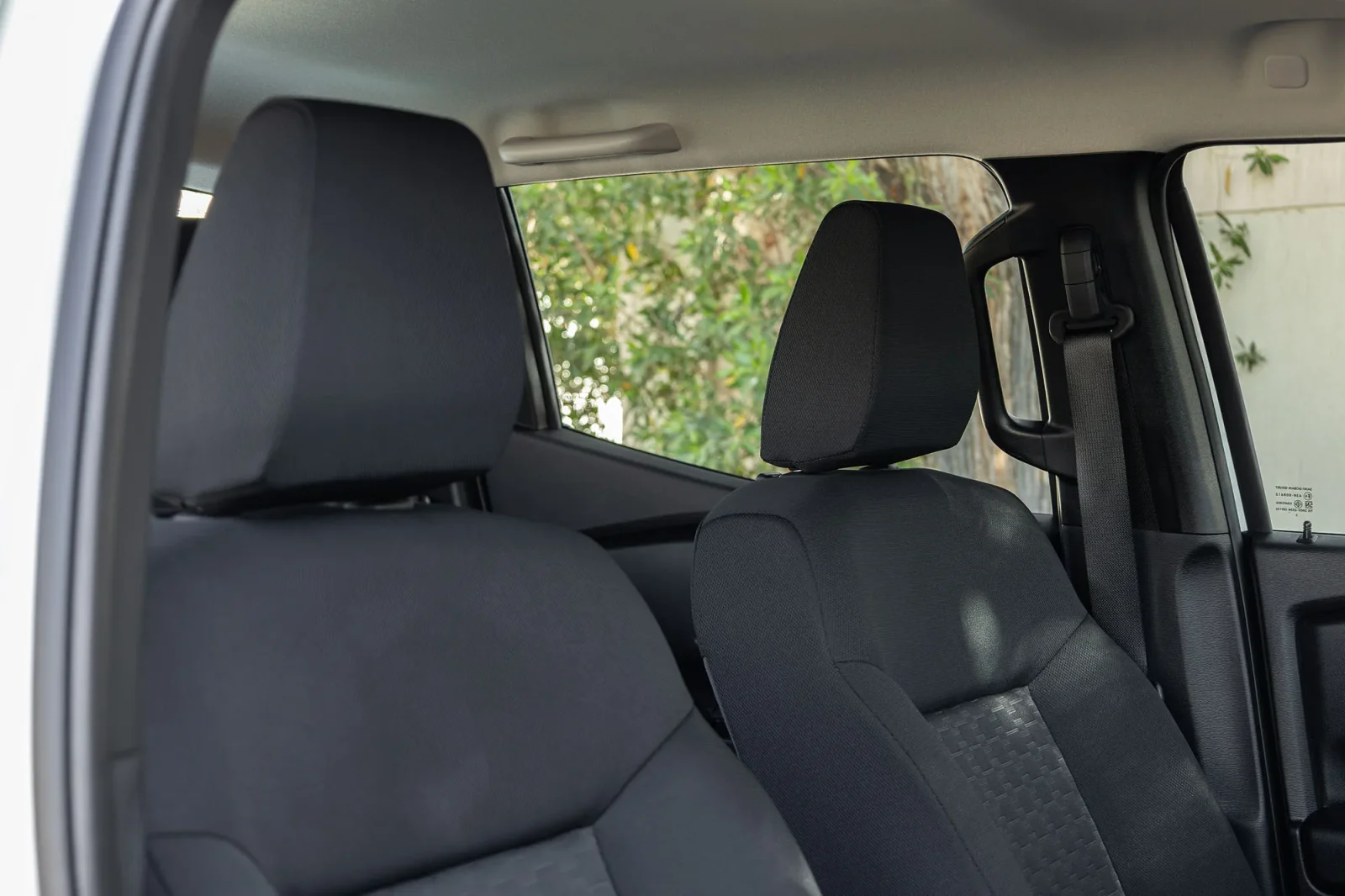 Huren Mitsubishi L200  Wit 2026 in Dubai - 12 