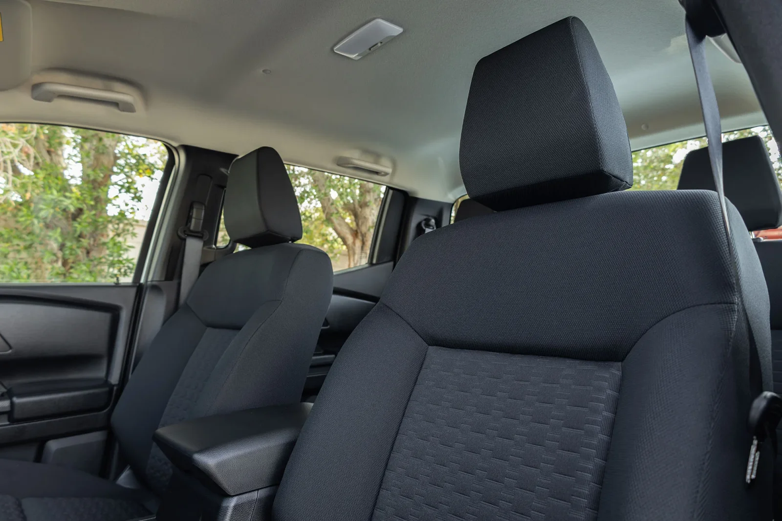 Huren Mitsubishi L200  Wit 2026 in Dubai - 6 