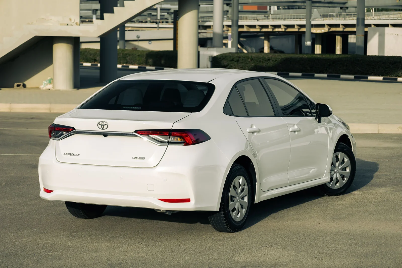 Аренда Toyota Corolla  Белый 2026 в Дубае - 14 