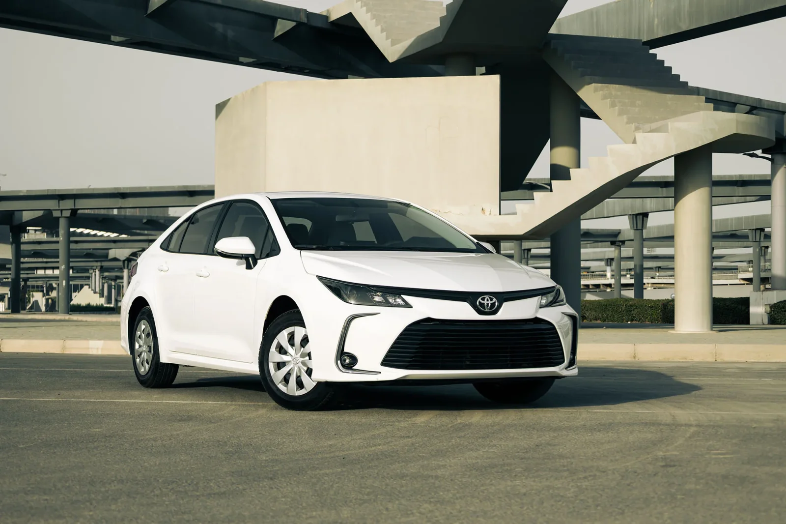 Аренда Toyota Corolla  Белый 2026 в Дубае