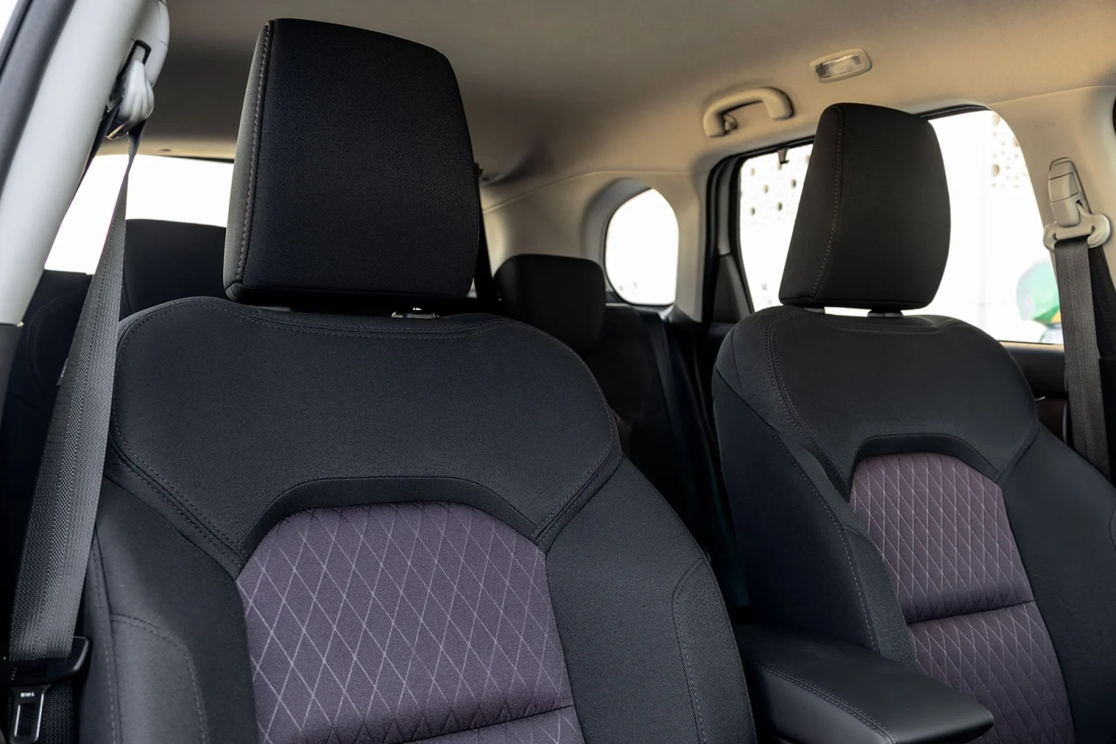 Kiralık Toyota Urban Cruiser  Gümüş 2026 içinde Dubai - 6 