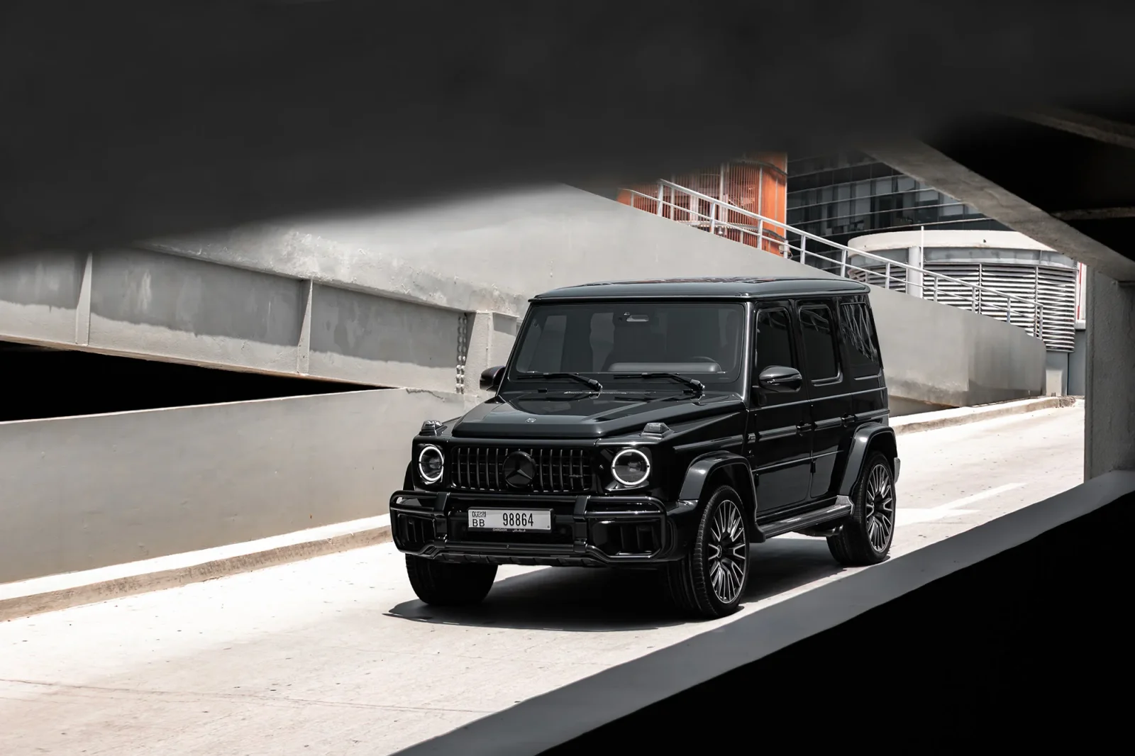 Loyer Mercedes-Benz G-Class 63 AMG Noir 2025 en Dubai - 3 