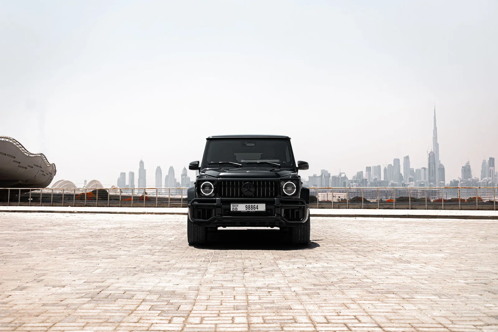 Loyer Mercedes-Benz G-Class 63 AMG Noir 2025 en Dubai - 2 