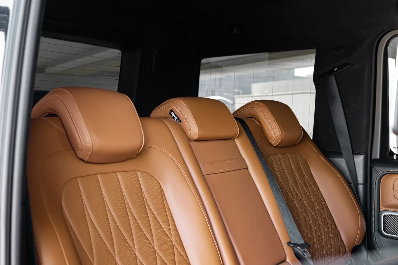 Loyer Mercedes-Benz G-Class 63 AMG Noir 2025 en Dubai - 6 