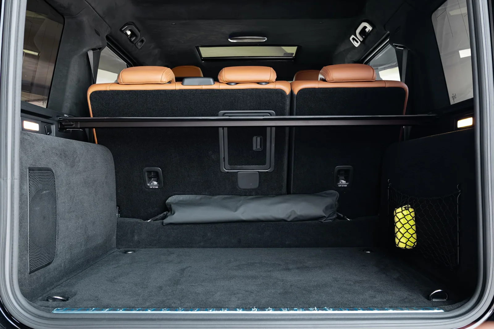 Loyer Mercedes-Benz G-Class 63 AMG Noir 2025 en Dubai - 16 