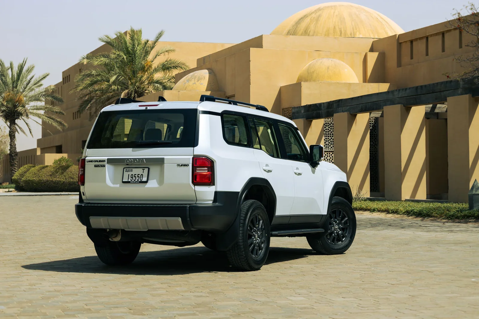 Loyer Toyota Land Cruiser Prado  Blanc 2026 en Dubai - 8 