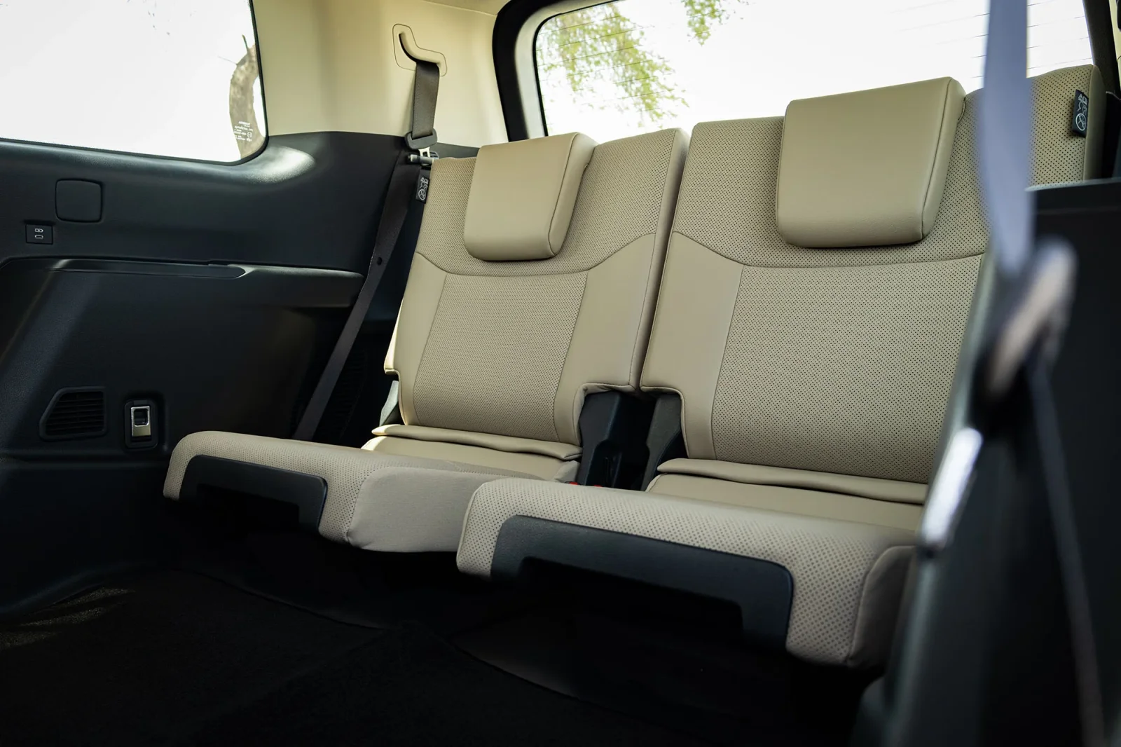 Loyer Toyota Land Cruiser Prado  Blanc 2026 en Dubai - 15 