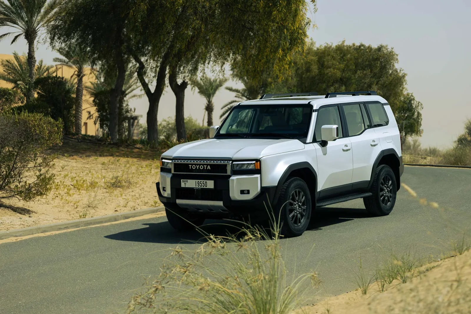 Loyer Toyota Land Cruiser Prado  Blanc 2026 en Dubai - 10 