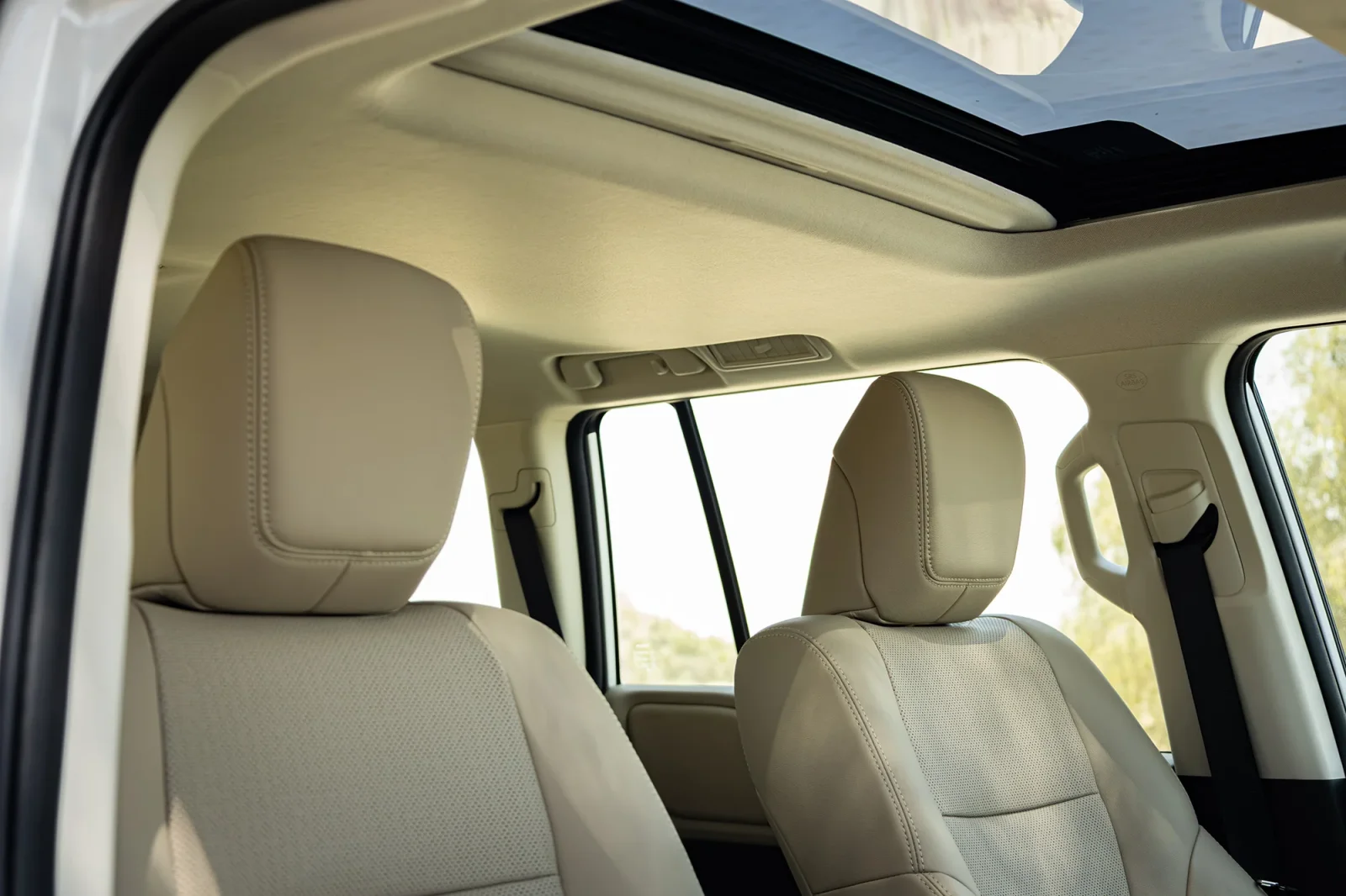 Loyer Toyota Land Cruiser Prado  Blanc 2026 en Dubai - 13 