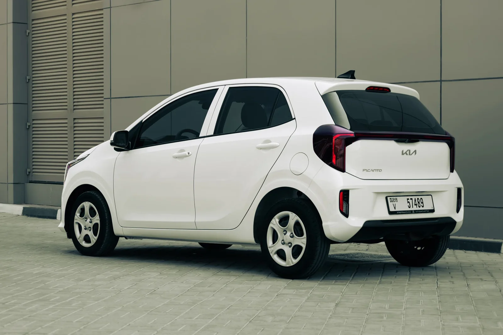 Аренда Kia Picanto  Белый 2026 в Дубае - 12 
