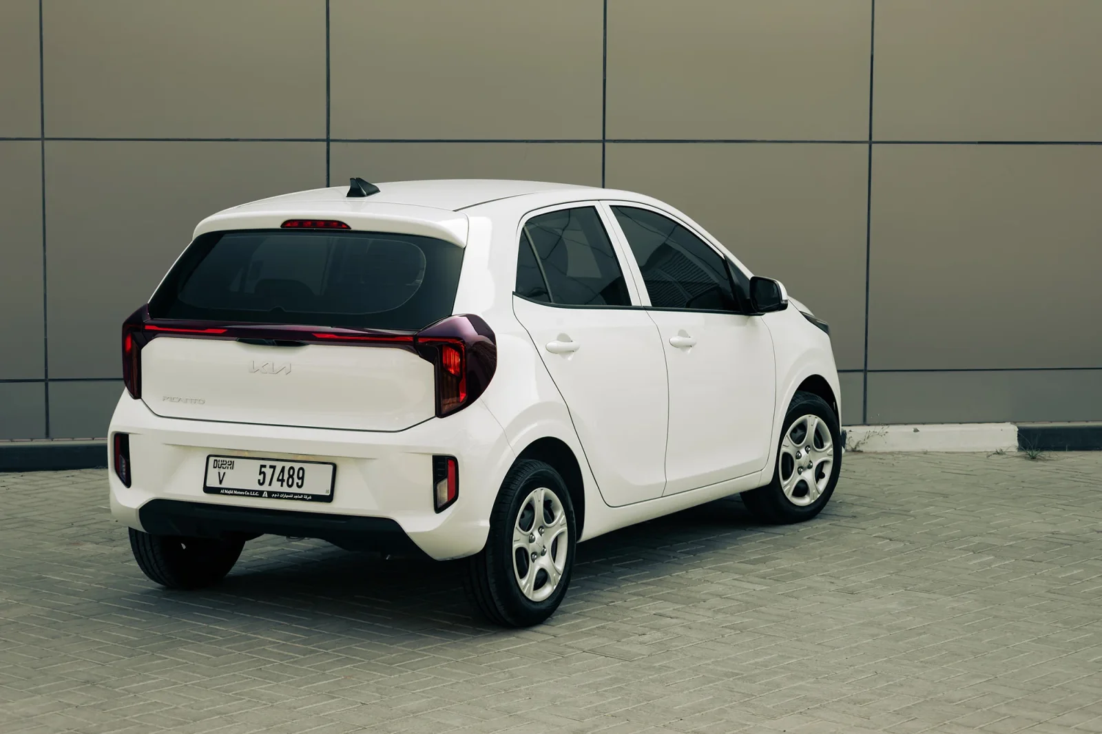 Аренда Kia Picanto  Белый 2026 в Дубае - 7 