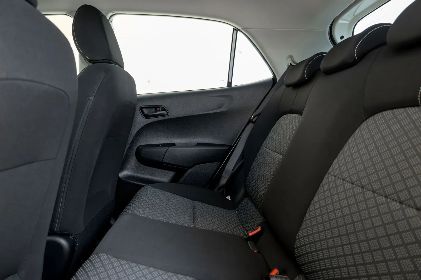 Аренда Kia Picanto  Белый 2026 в Дубае - 6 
