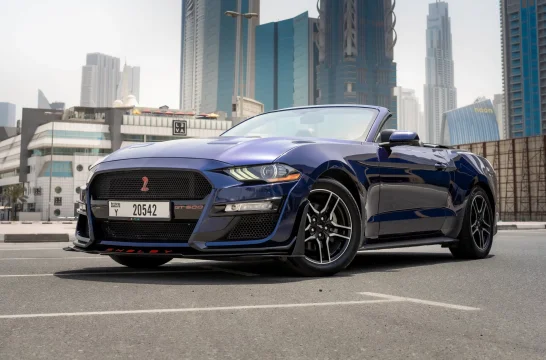 Ford Mustang Blau 2020