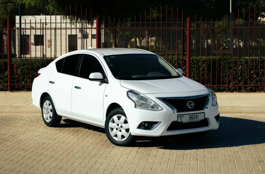 Nissan Sunny Blanc 2026
