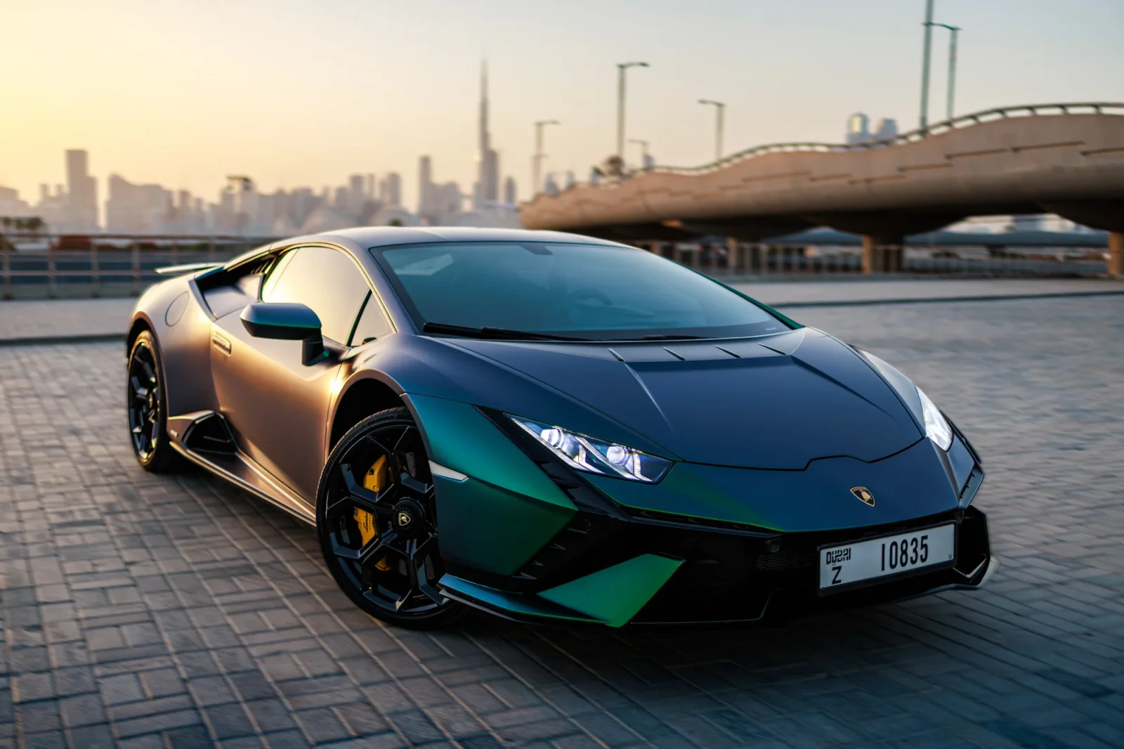 Alquiler Lamborghini Huracan Tecnica Verde 2023 en Dubái - 14 