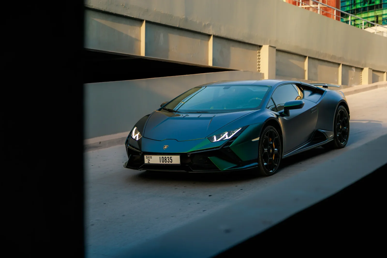 Alquiler Lamborghini Huracan Tecnica Verde 2023 en Dubái - 10 