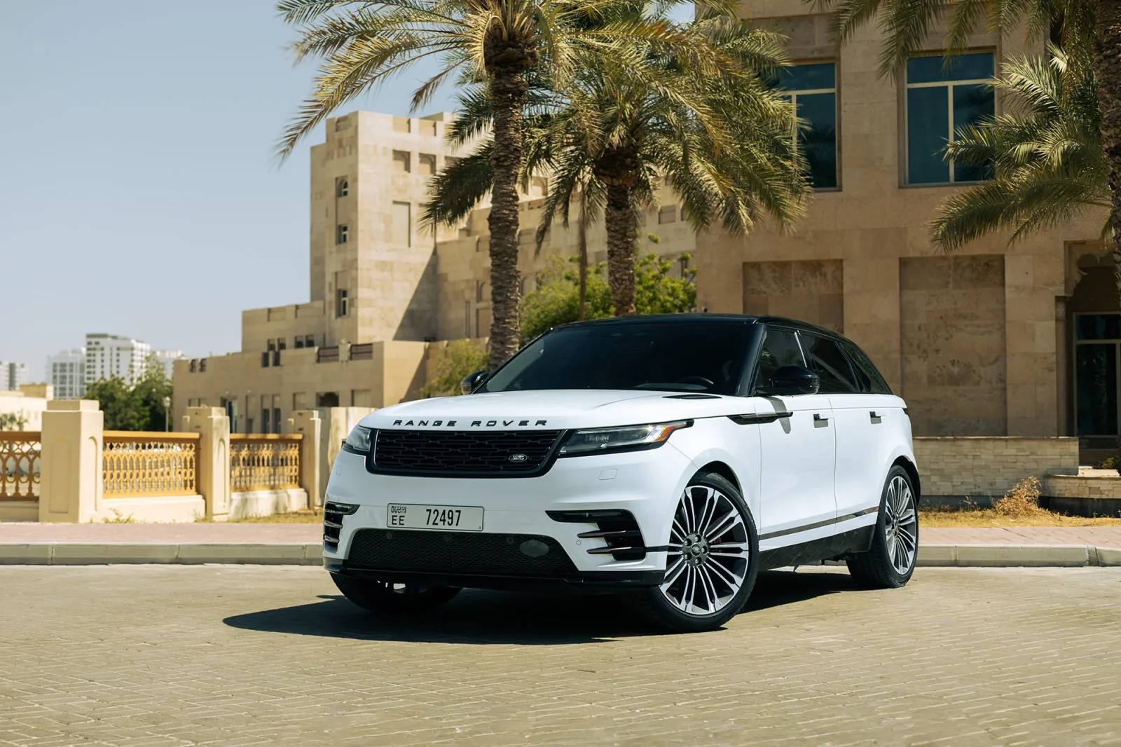 Affitto Land Rover Range Rover Velar  Bianco 2025 in Dubai