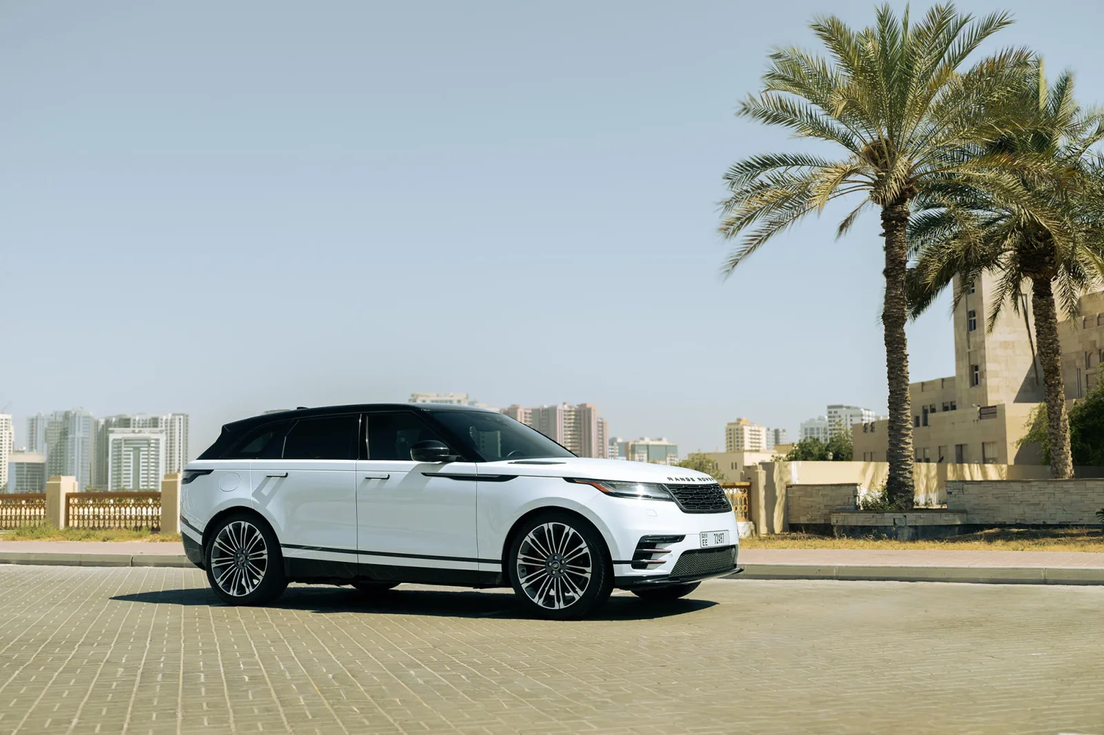 Affitto Land Rover Range Rover Velar  Bianco 2025 in Dubai - 12 