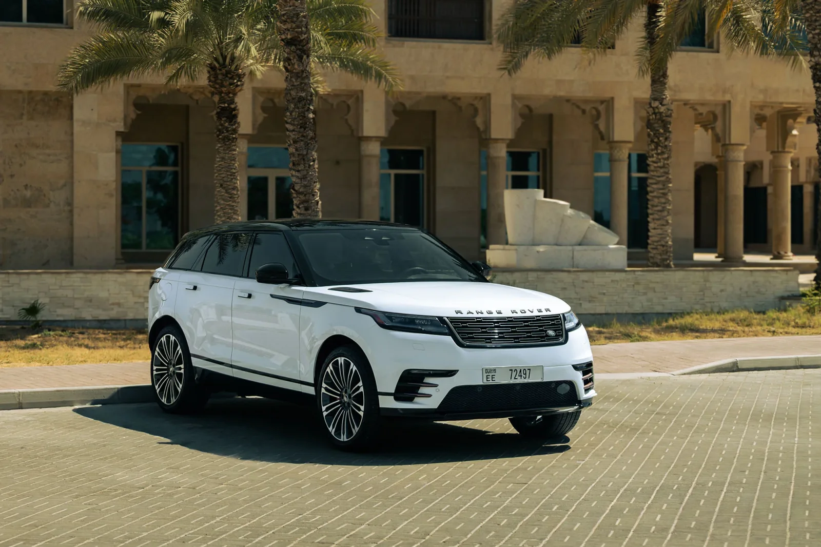 Affitto Land Rover Range Rover Velar  Bianco 2025 in Dubai - 8 
