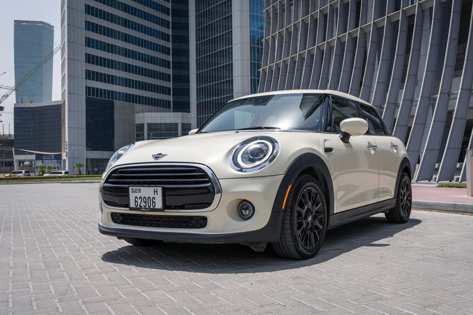 Miete Mini Cooper  Weiß 2020 in der Dubai