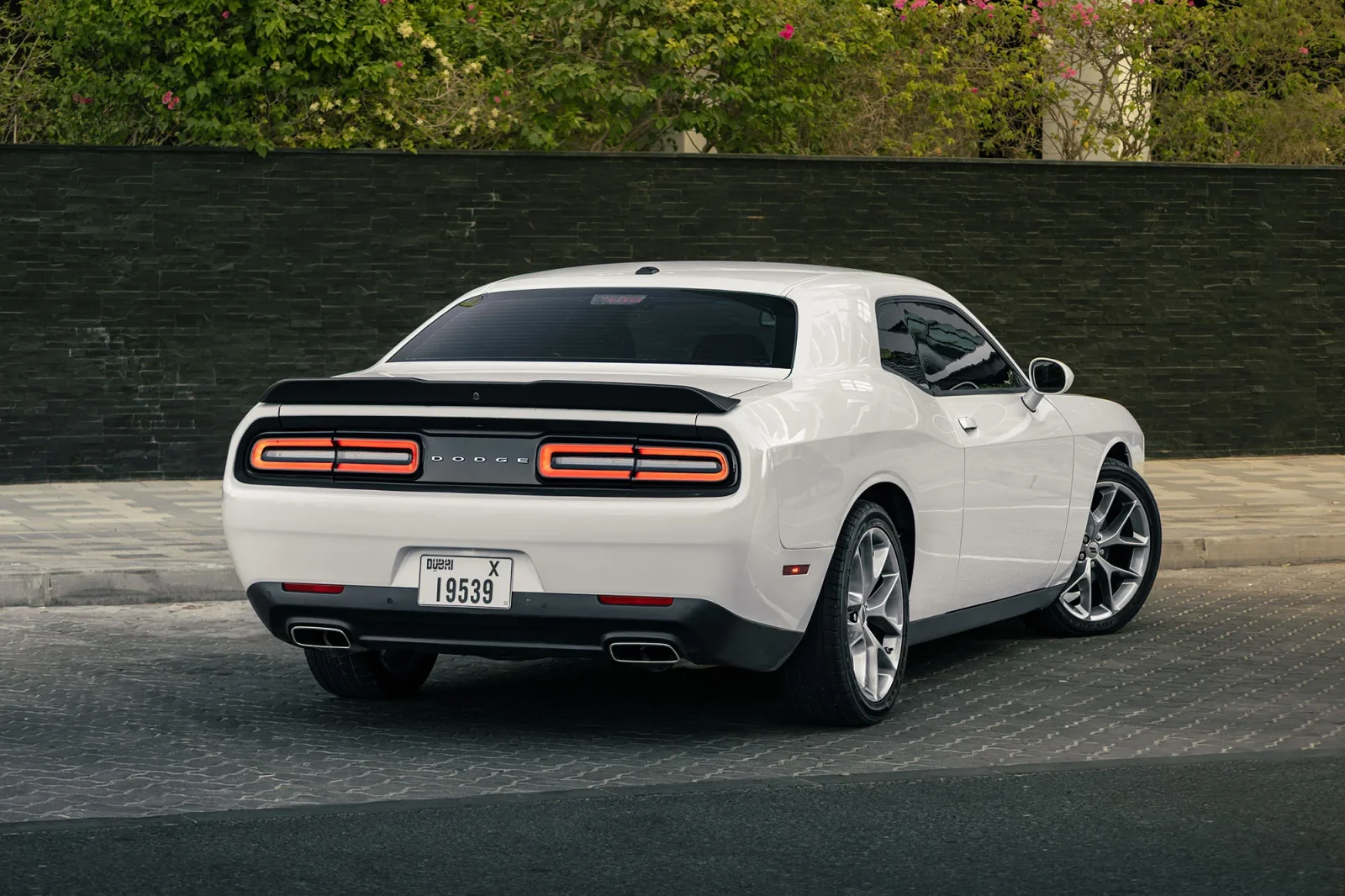 Аренда Dodge Challenger GT Белый 2023 в Дубае - 6 