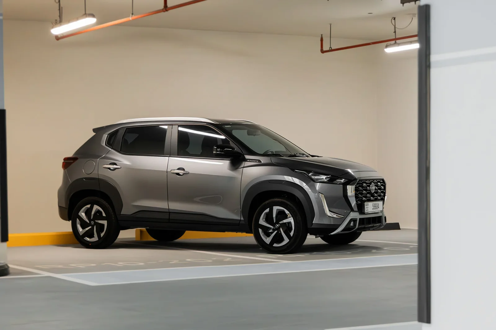 Miete Nissan Magnite  Grau 2025 in der Dubai - 10 