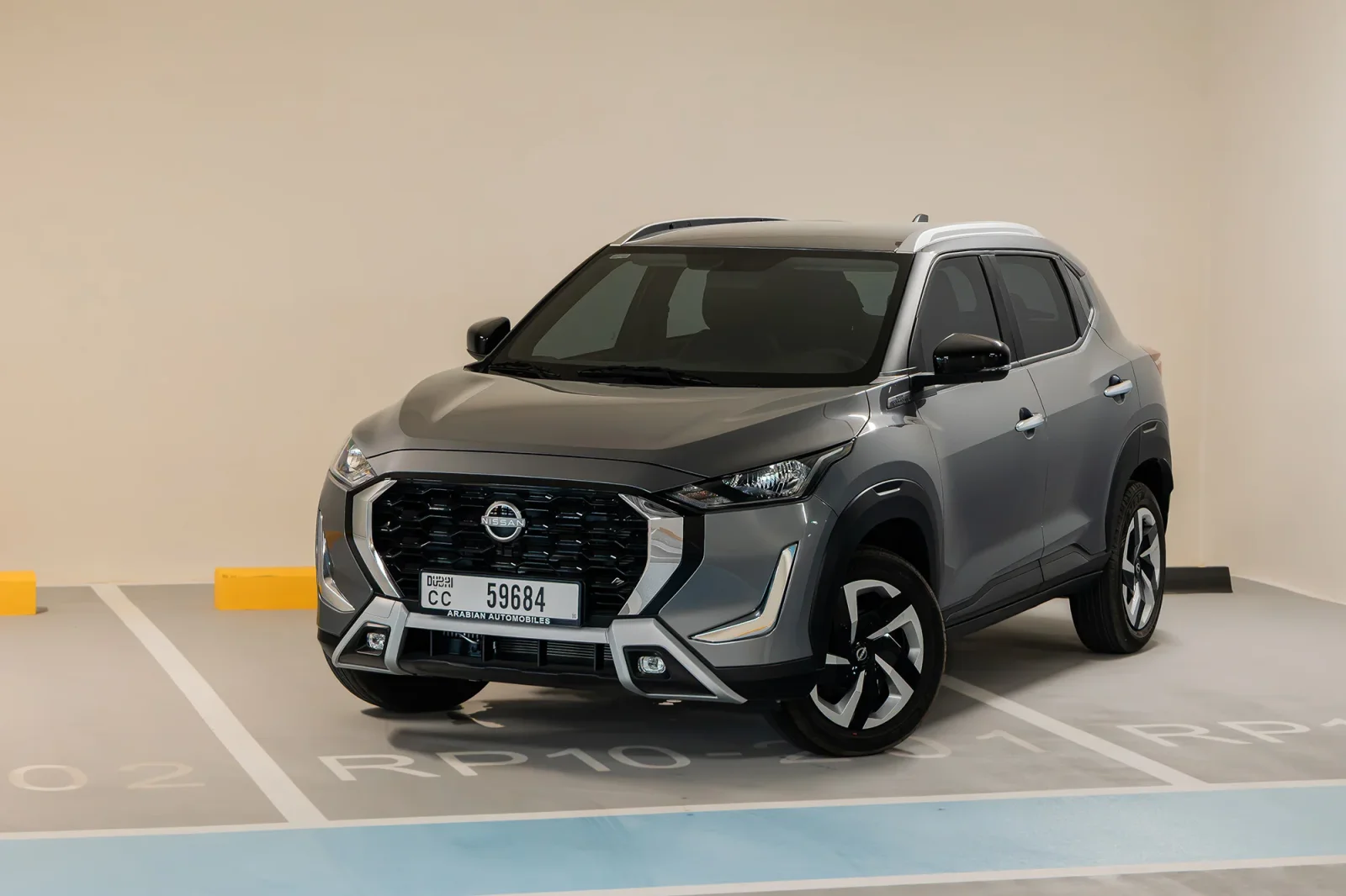 Miete Nissan Magnite  Grau 2025 in der Dubai - 2 