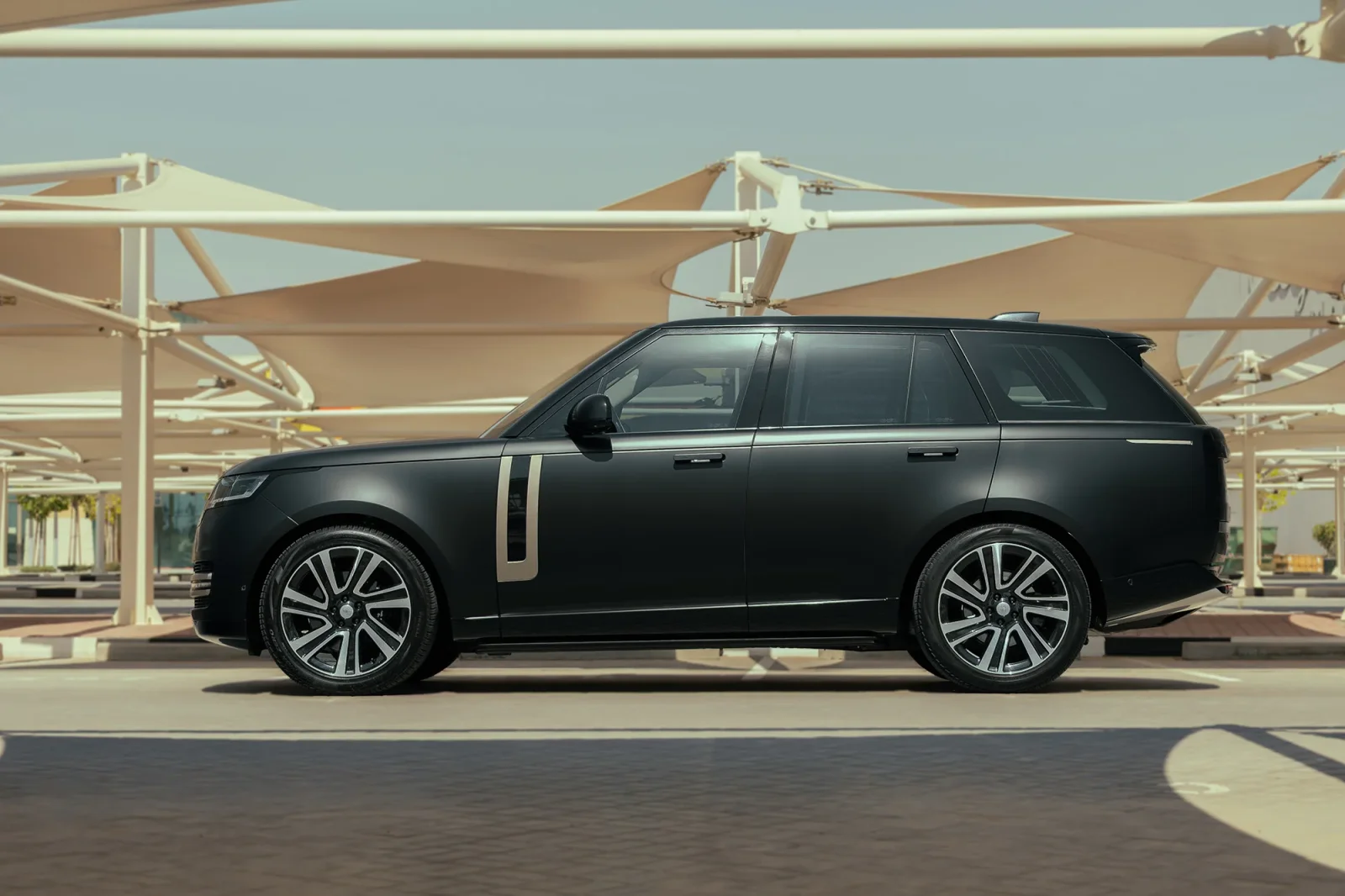 Rent Land Rover Range Rover HSE Black 2023 in Dubai - 8 