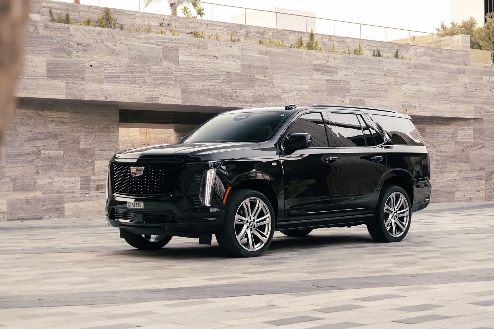 Miete Cadillac Escalade  Schwarz 2025 in der Dubai